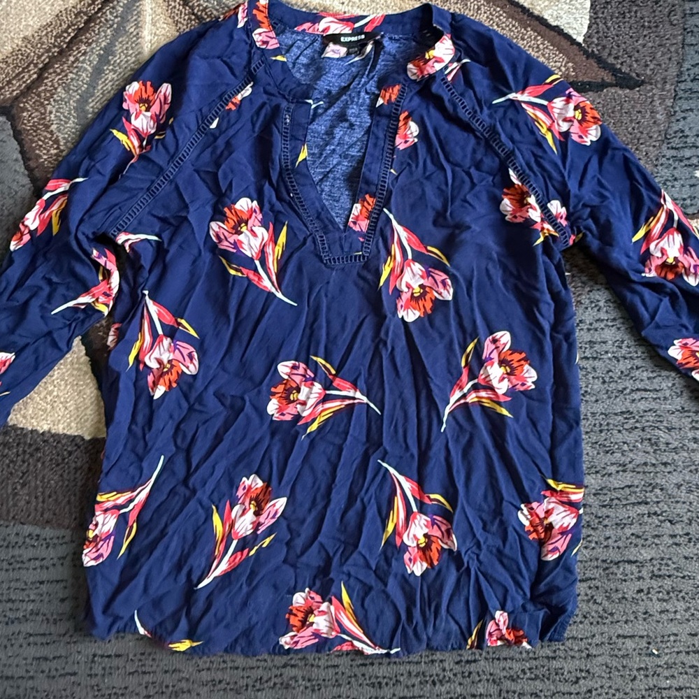 Express Floral Blouse in Navy and Pink